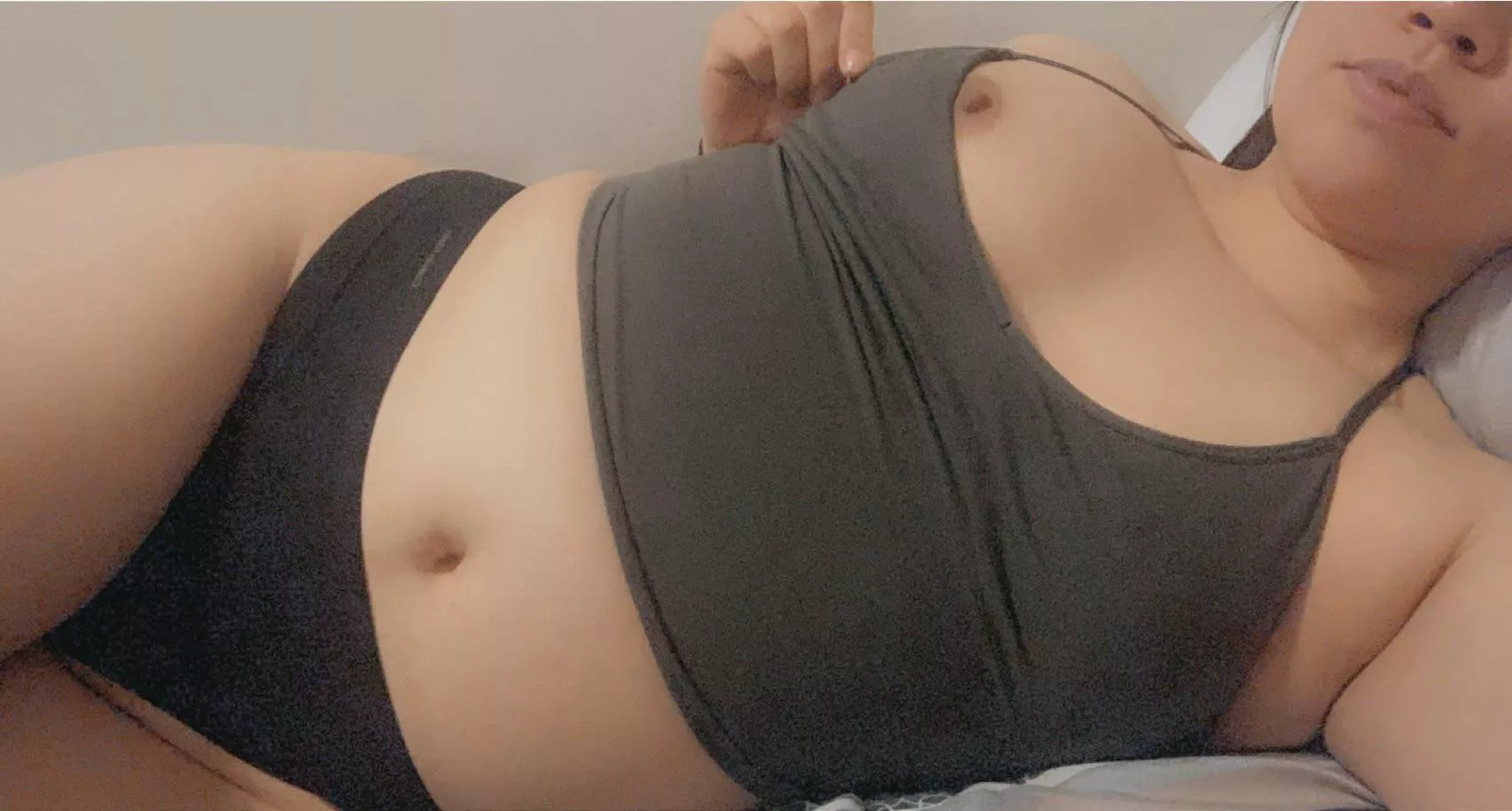 💋 posted by stonerscorpio420