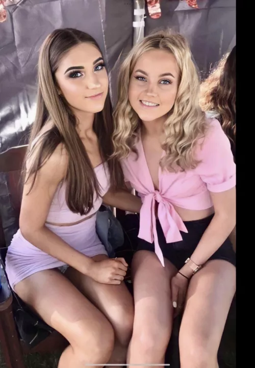 🤔🐷😈 by Gabi1717