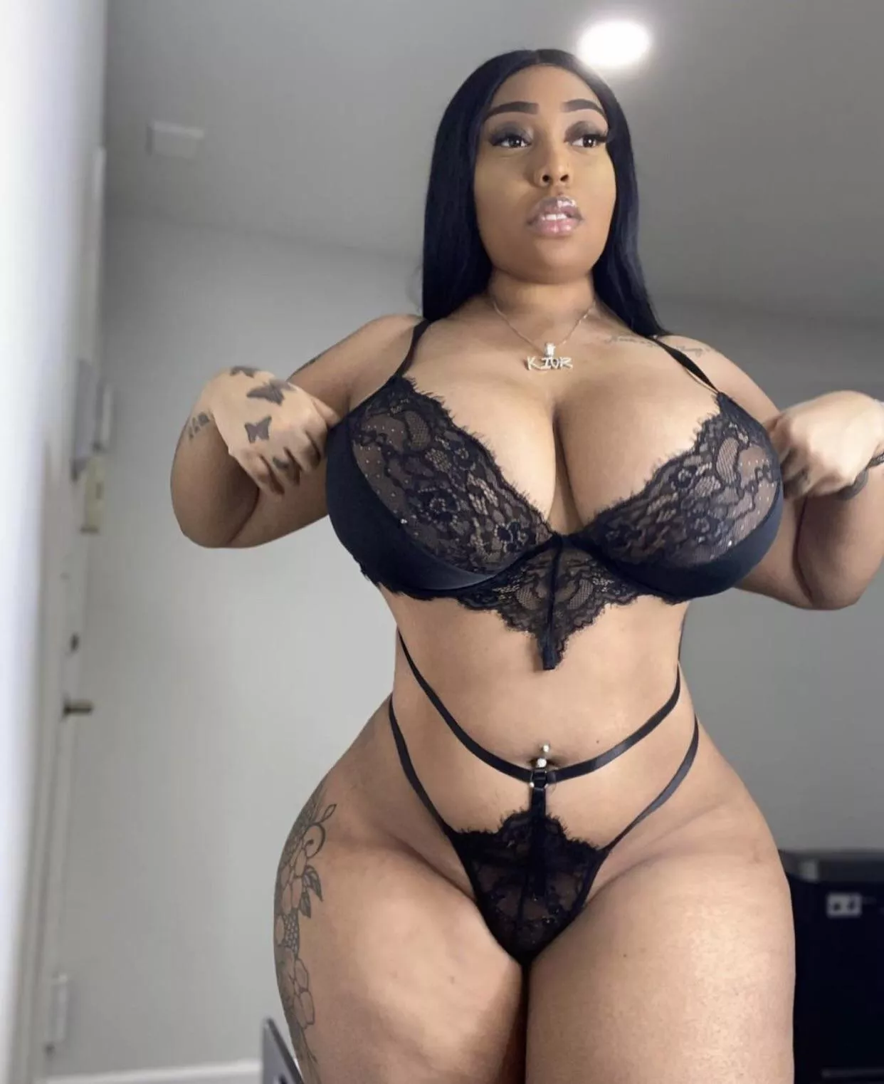 🖤 posted by Babykaycee