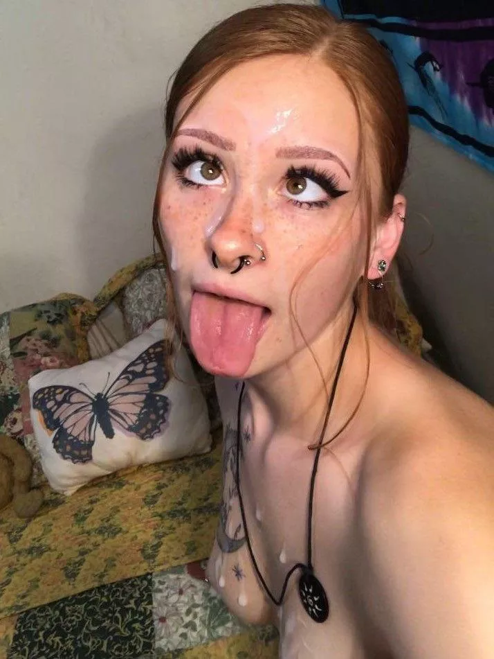 😳🔥 posted by its_okay_to_decay