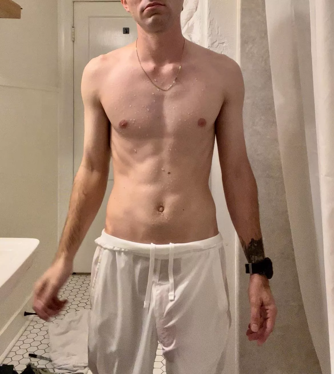 😏 posted by Emergency-Cloud1377