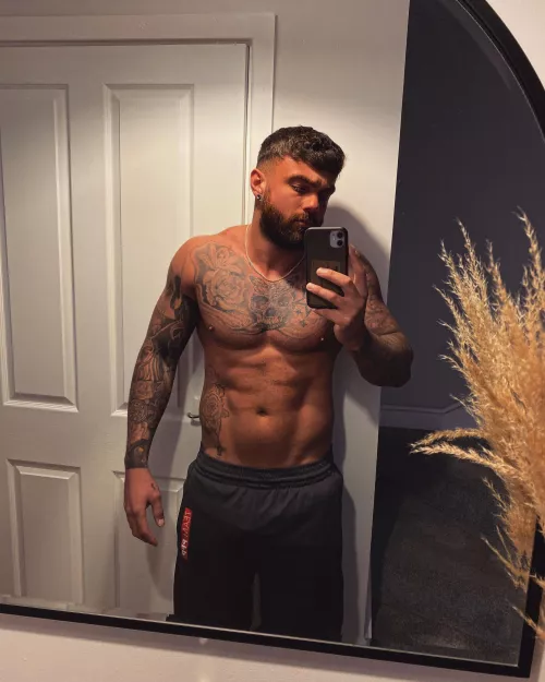 👀 by septembers_very_0wn