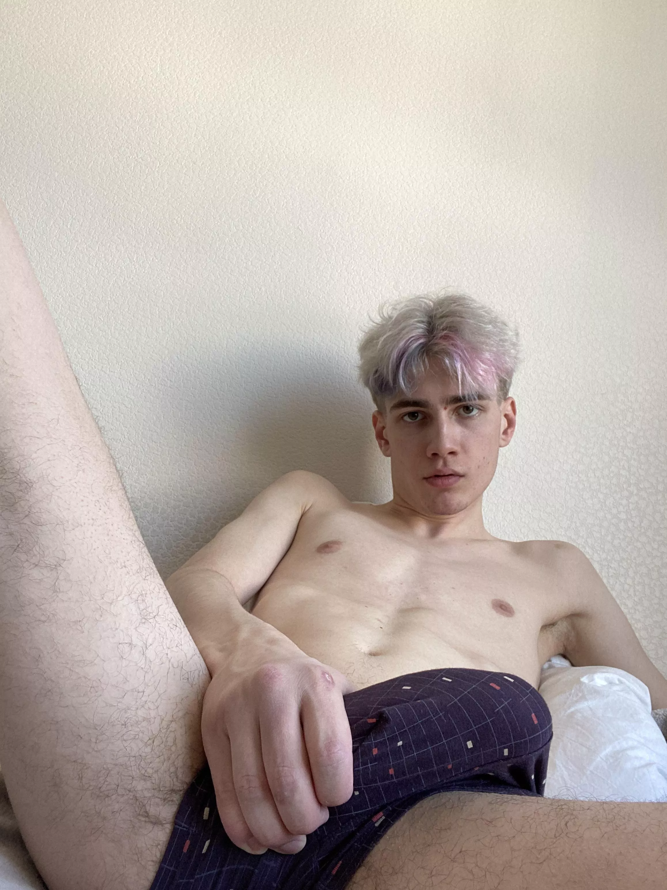 😈🔥 posted by R7zRzhOg