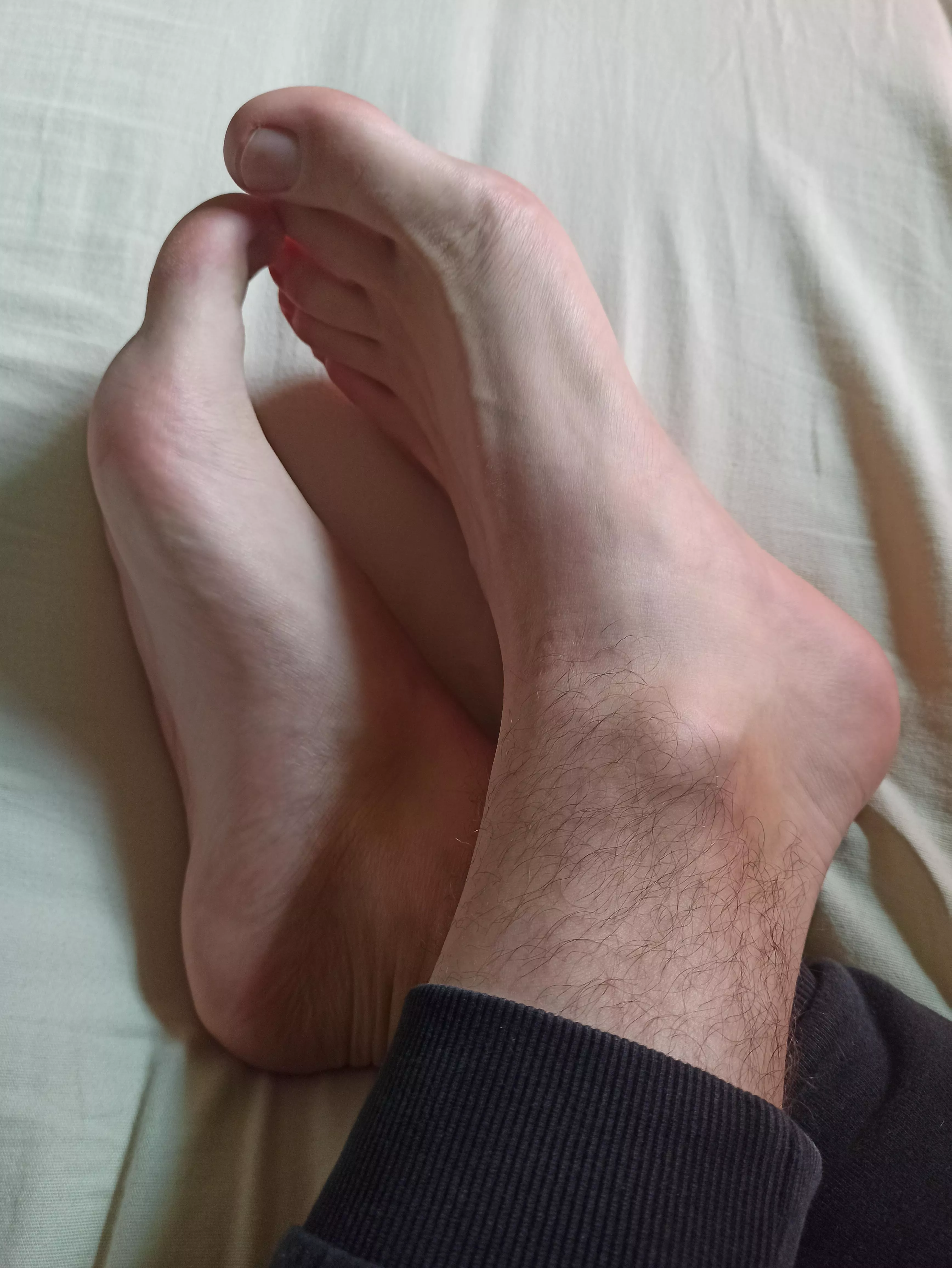 ❤️🦶🏻 posted by Jayx1337