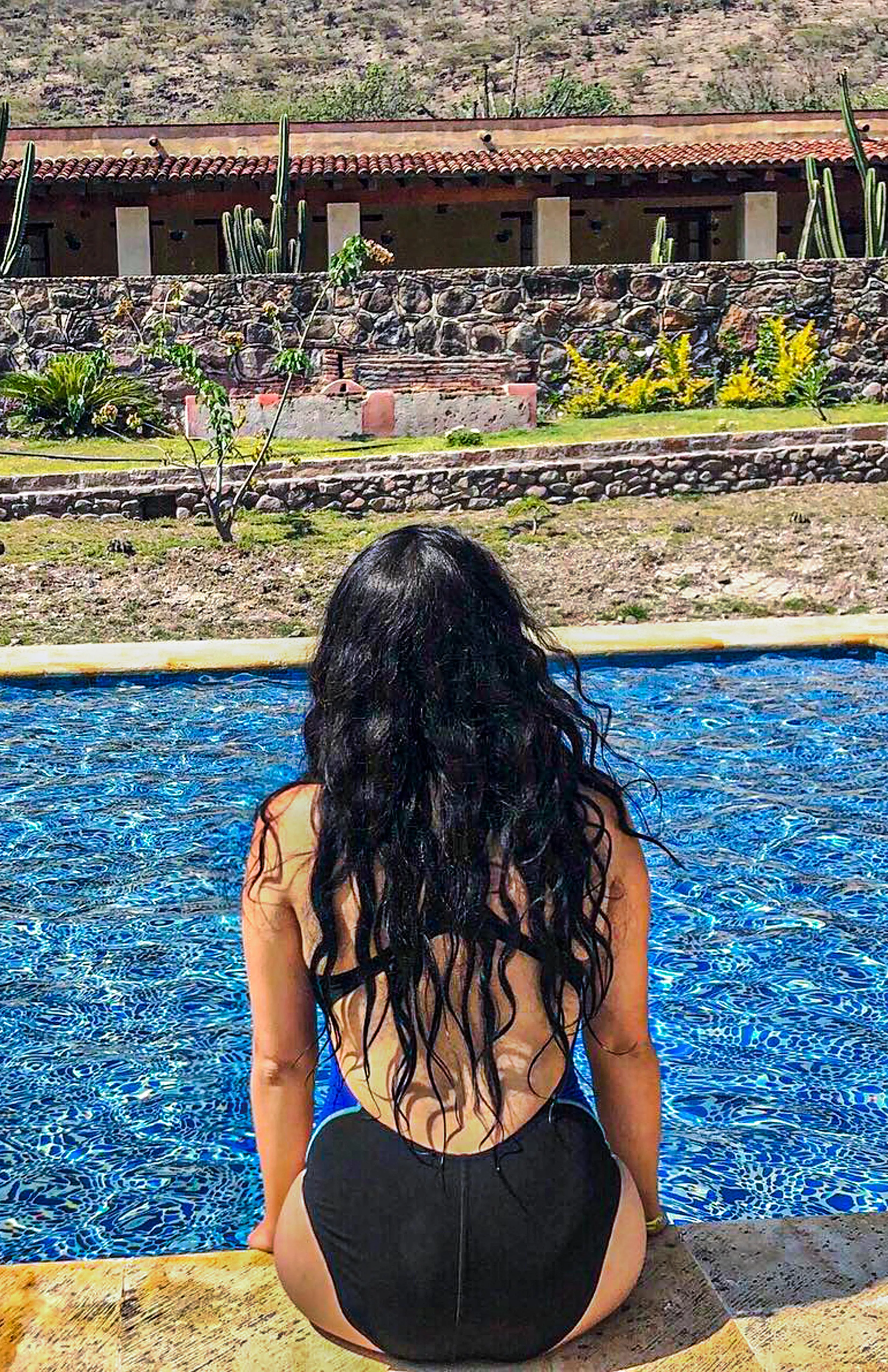 🤤 posted by Dry_Description_7786