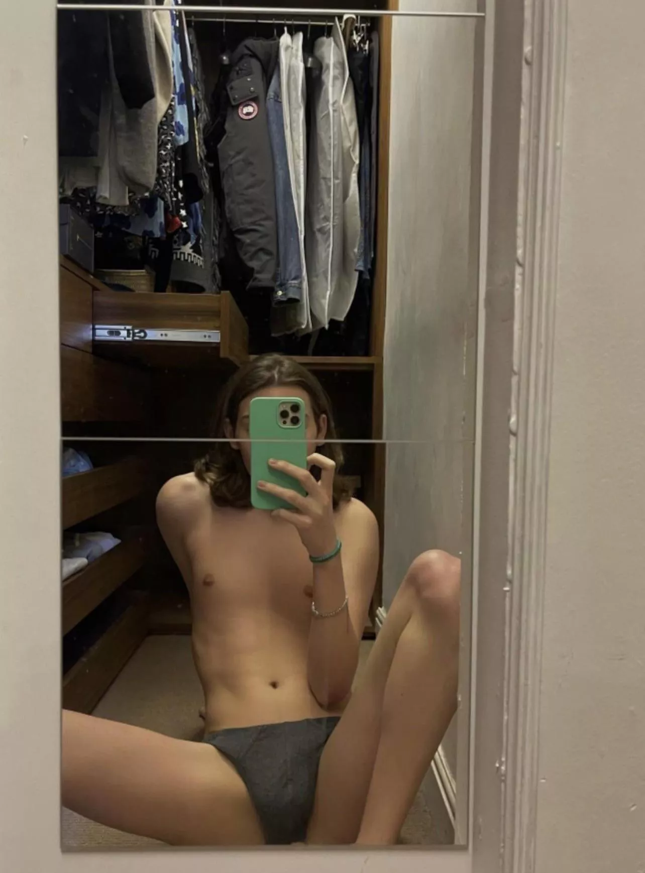 😈 posted by Garcondejour