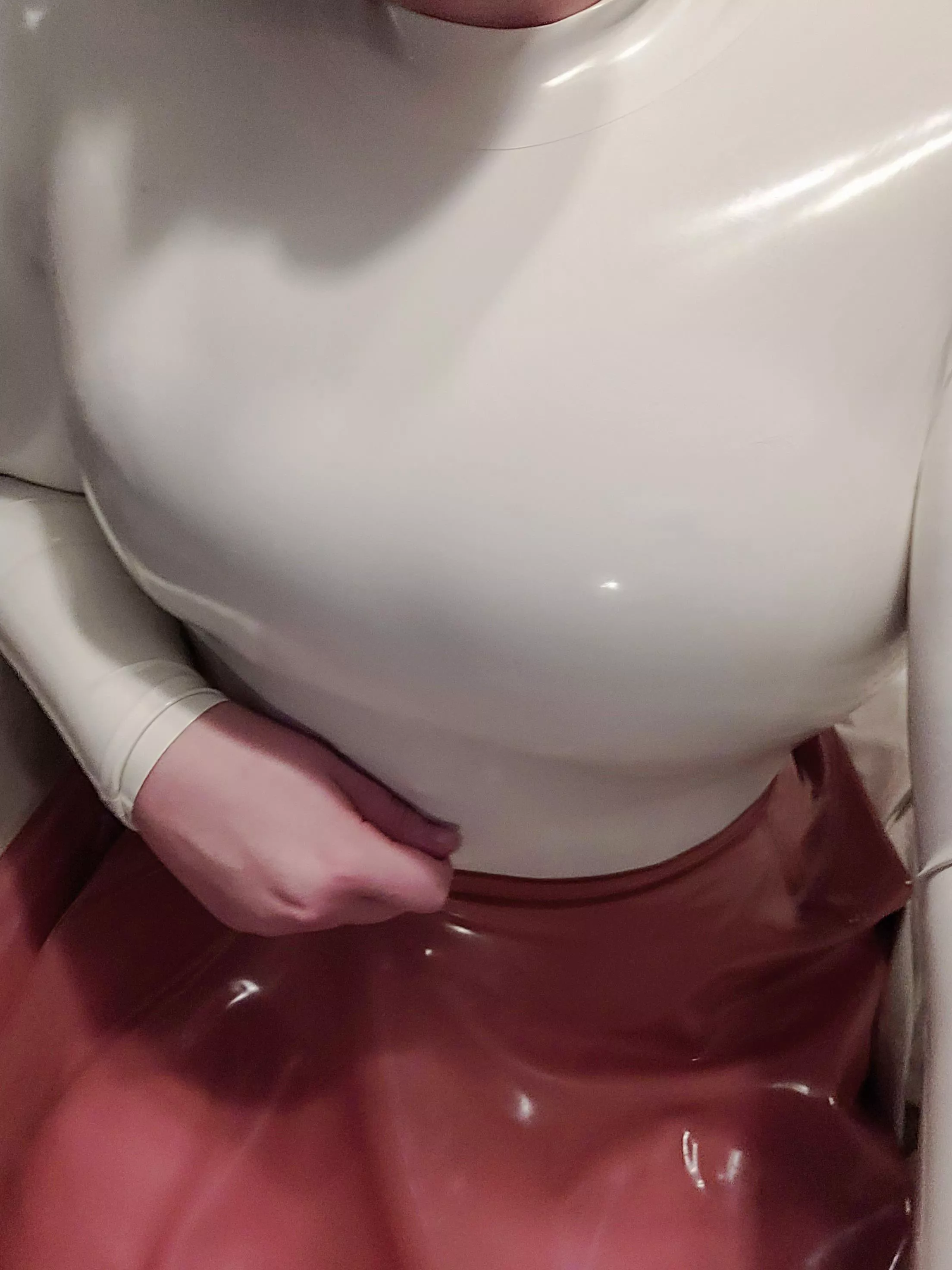 😘😘 posted by SweetheartLatex