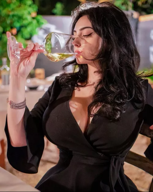 🥵🥵🥵🥵 by Charming-Track1747