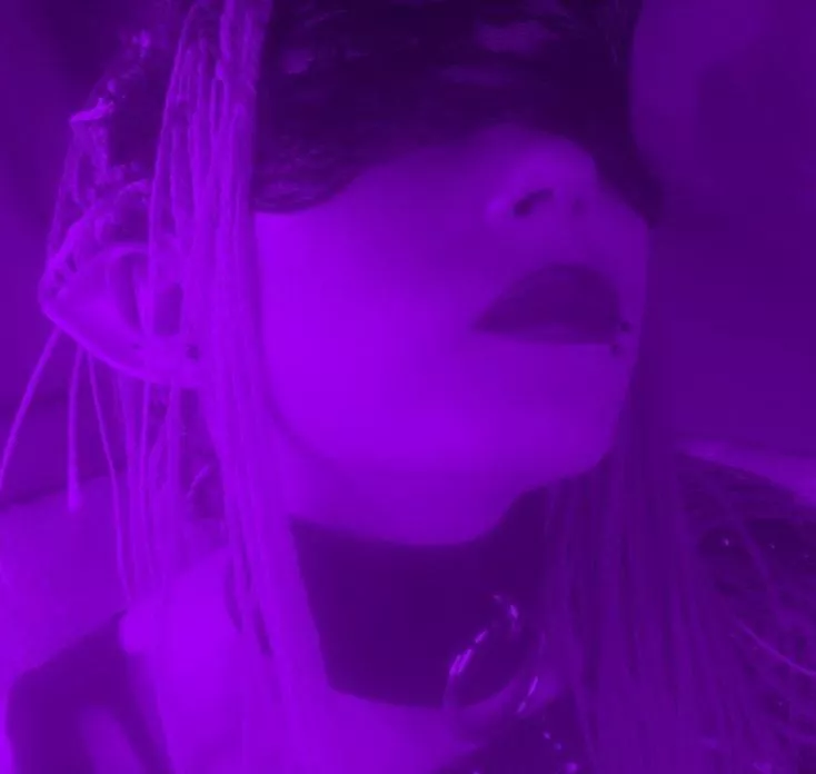 🖤💜🖤 posted by kelrmia