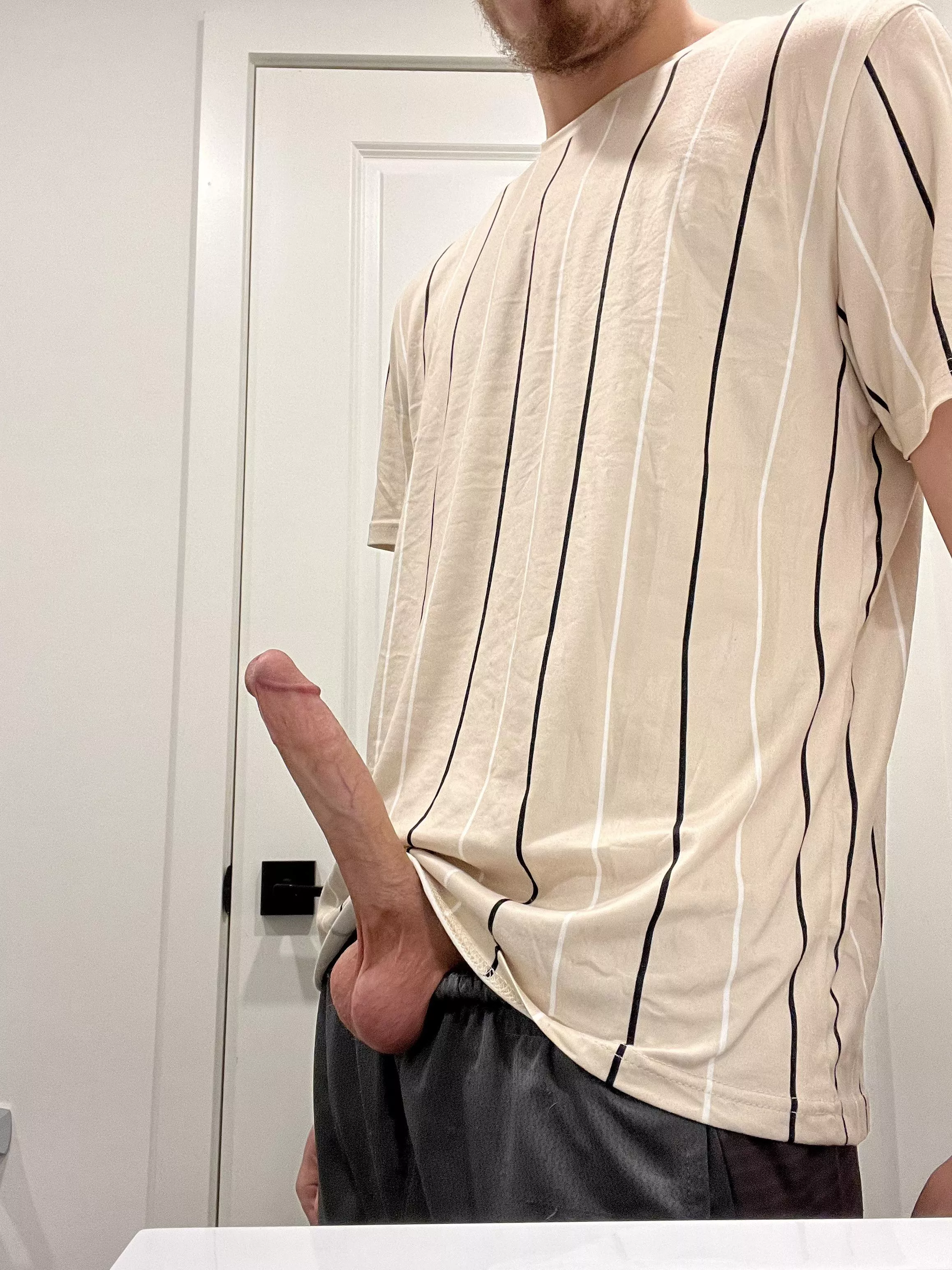 🤭🤭 posted by Brrreddit01