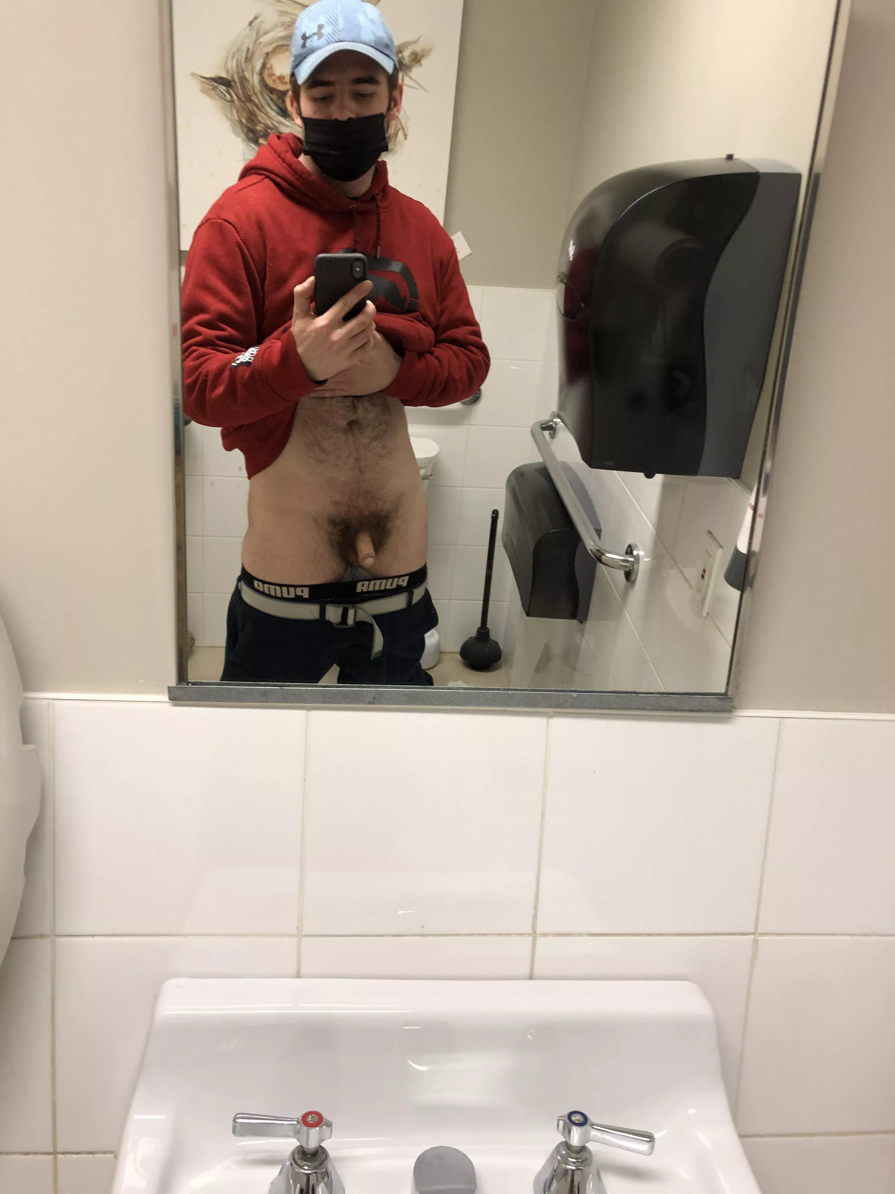 😏 posted by reckercp