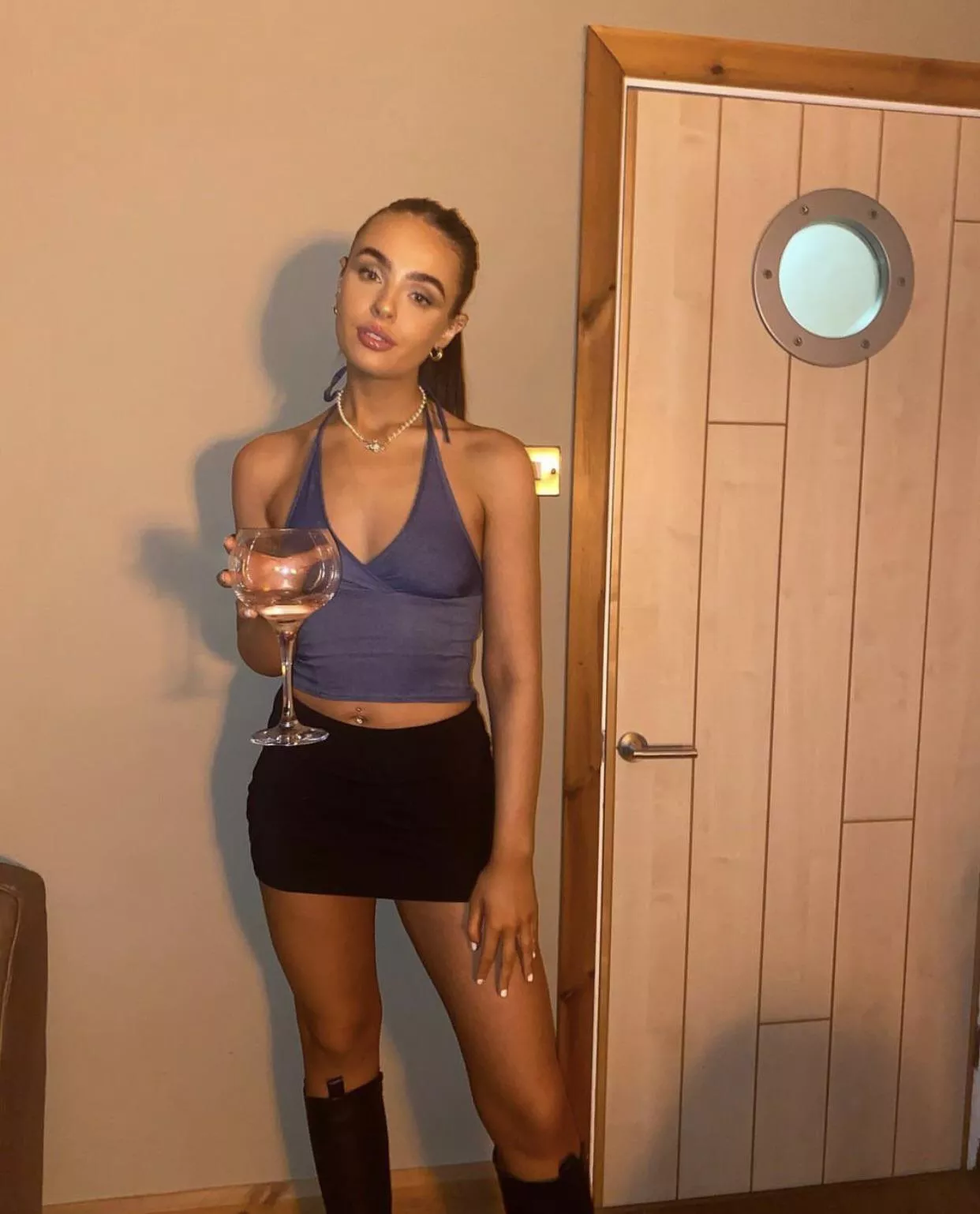 🥵 posted by Light5735