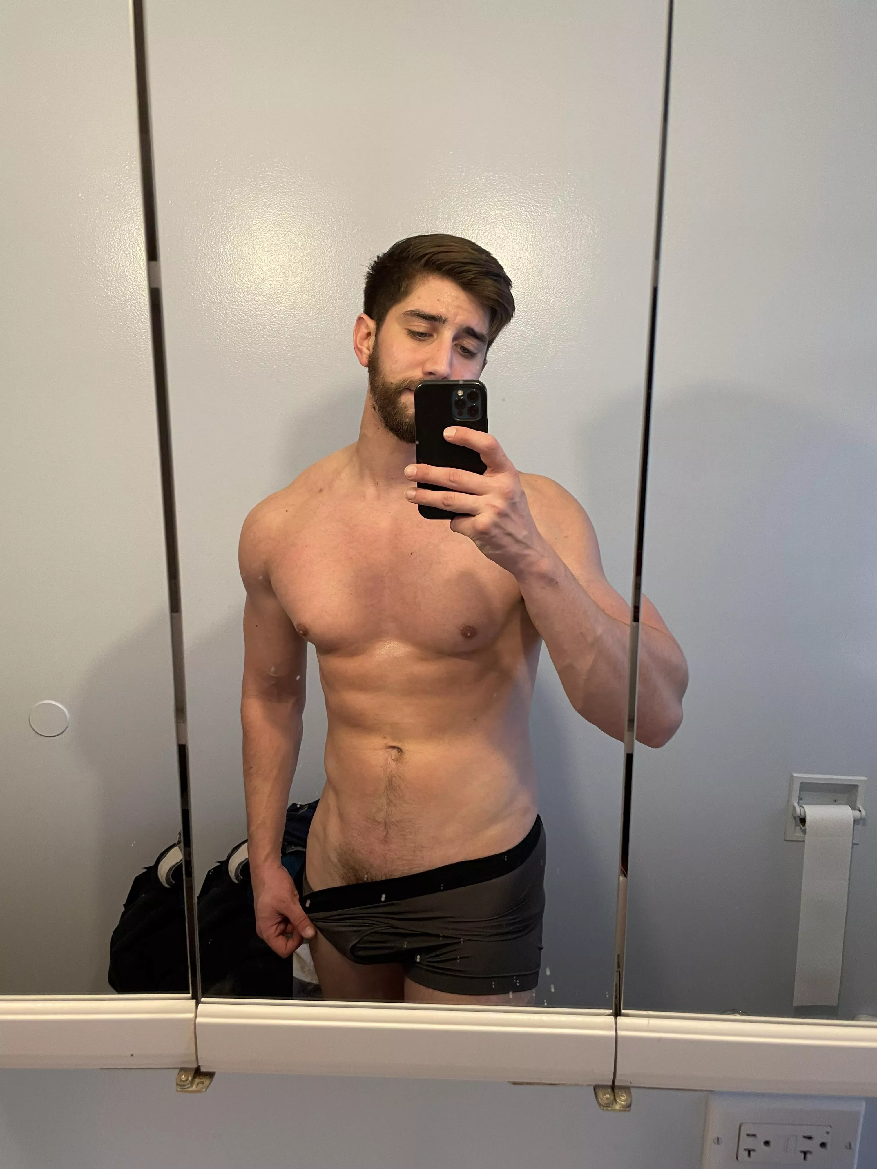 😌 posted by Classic_General_7838