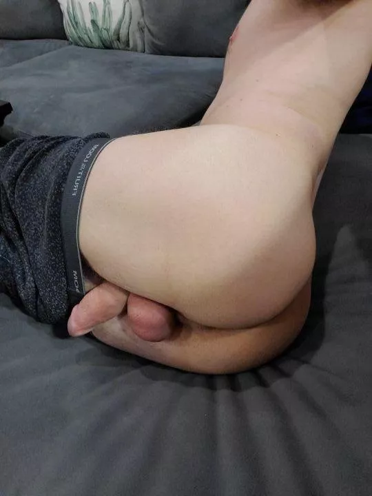 🍑 posted by StateGay