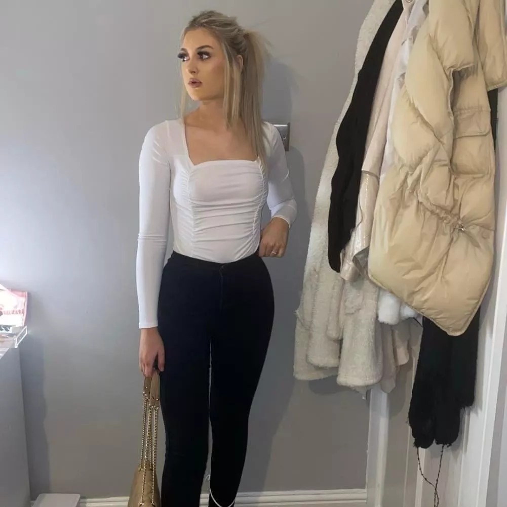 👀 posted by ConfusedBlade54