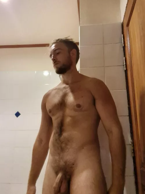 :)) by BenUKfriendly