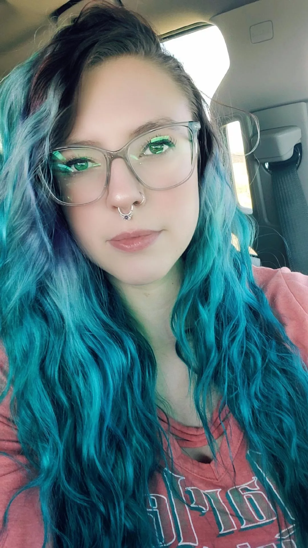 👽👾 posted by muffnmandie