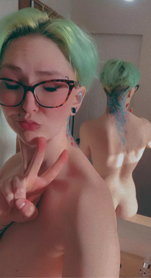 ✌🏻🕊🍑 by BettyDelight