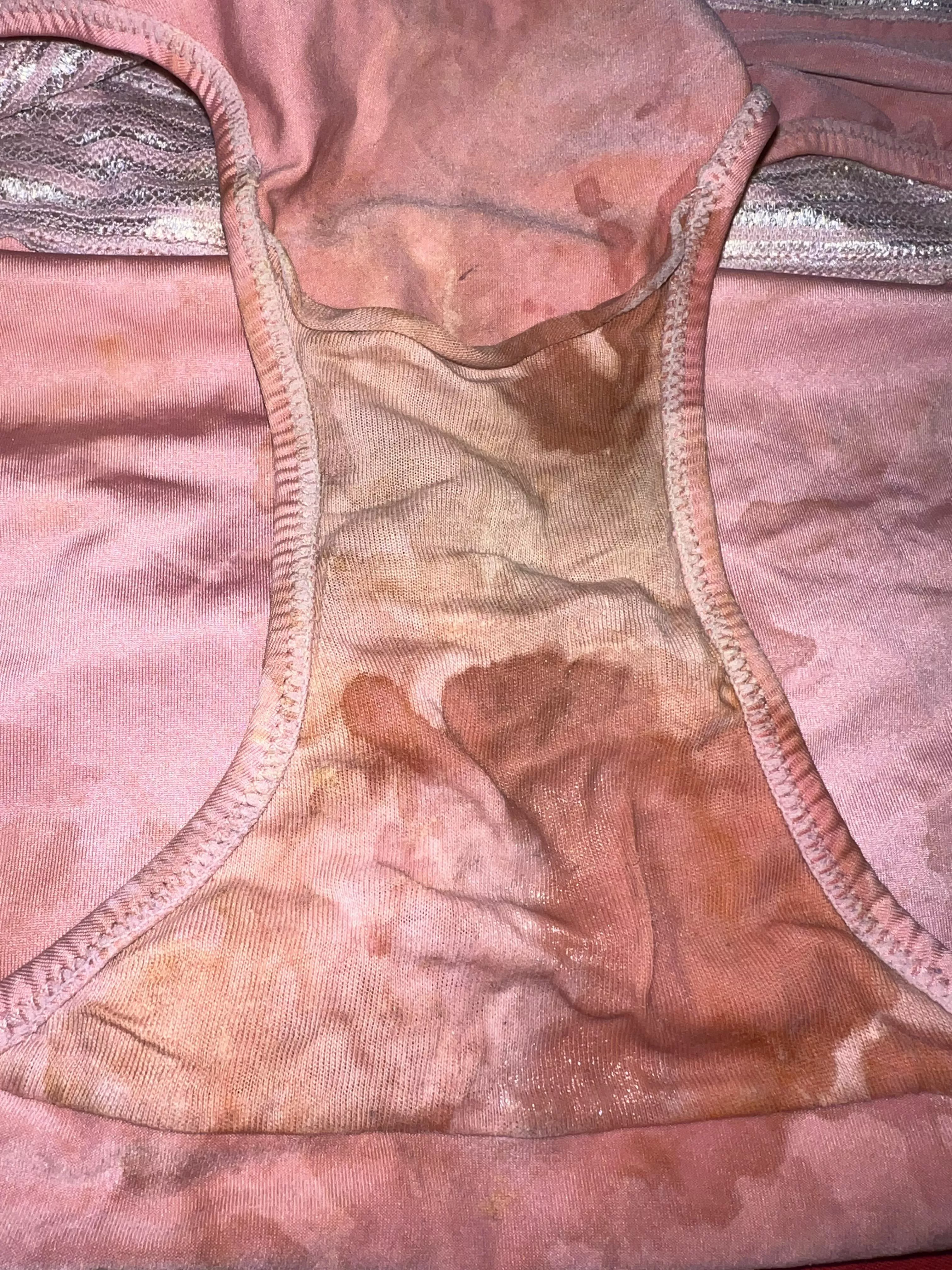 🥵 posted by GEC08