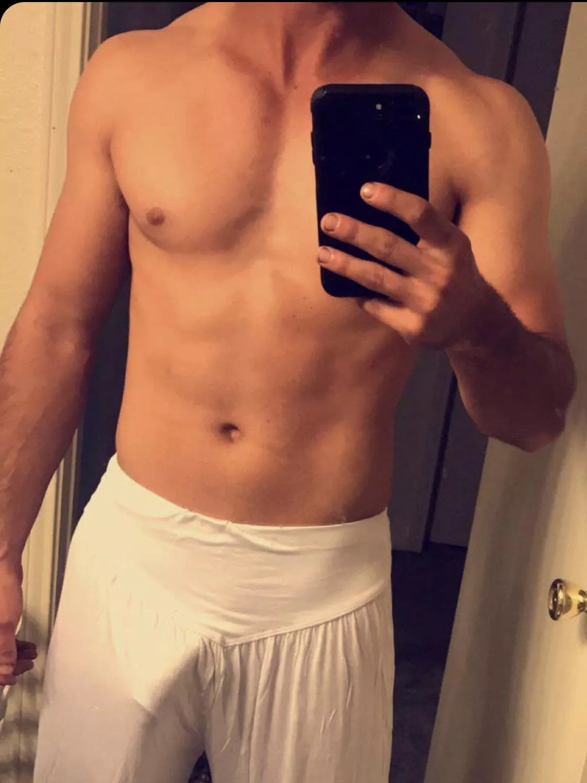 😅 posted by throwhung