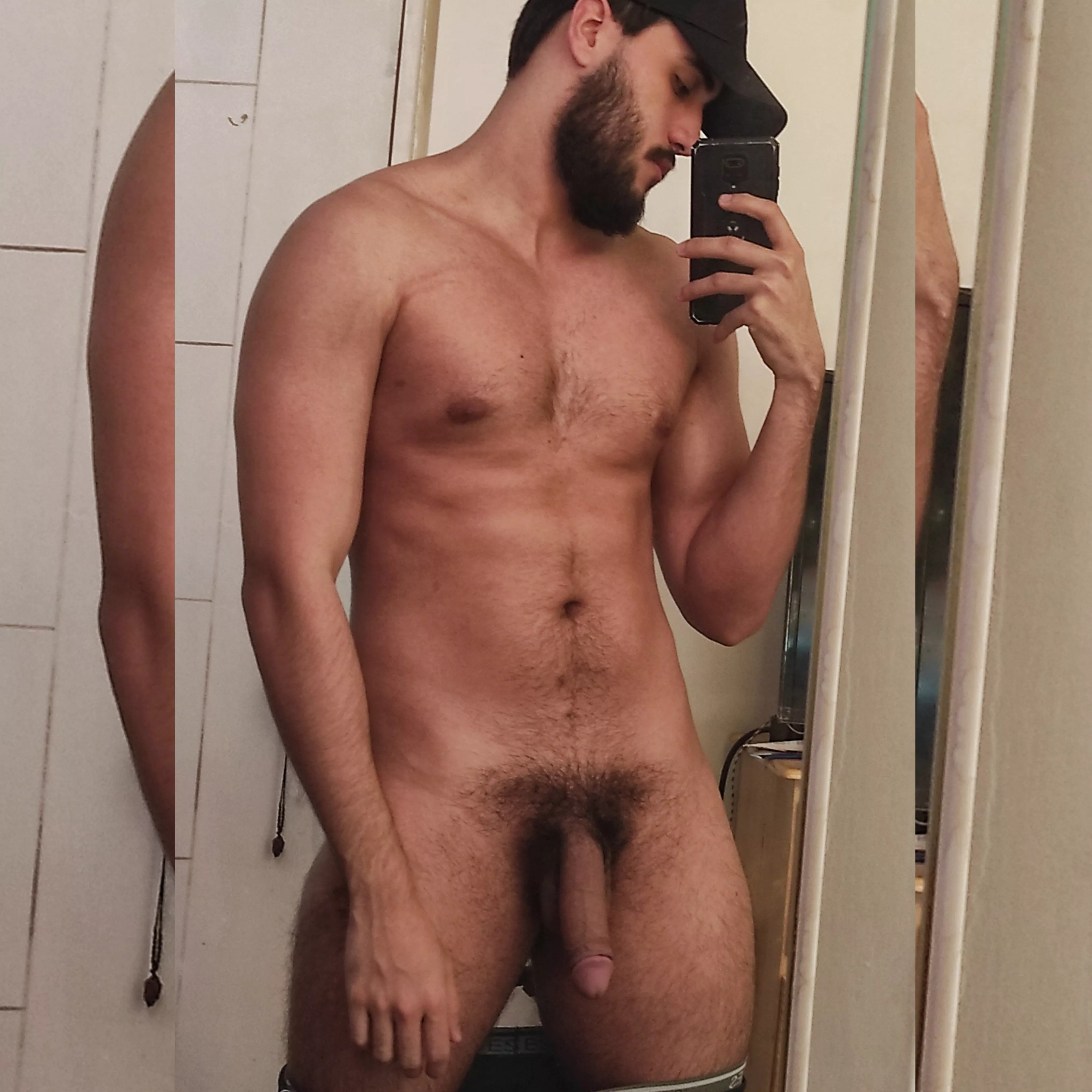 🥵🥵🥵 posted by badboy_walter