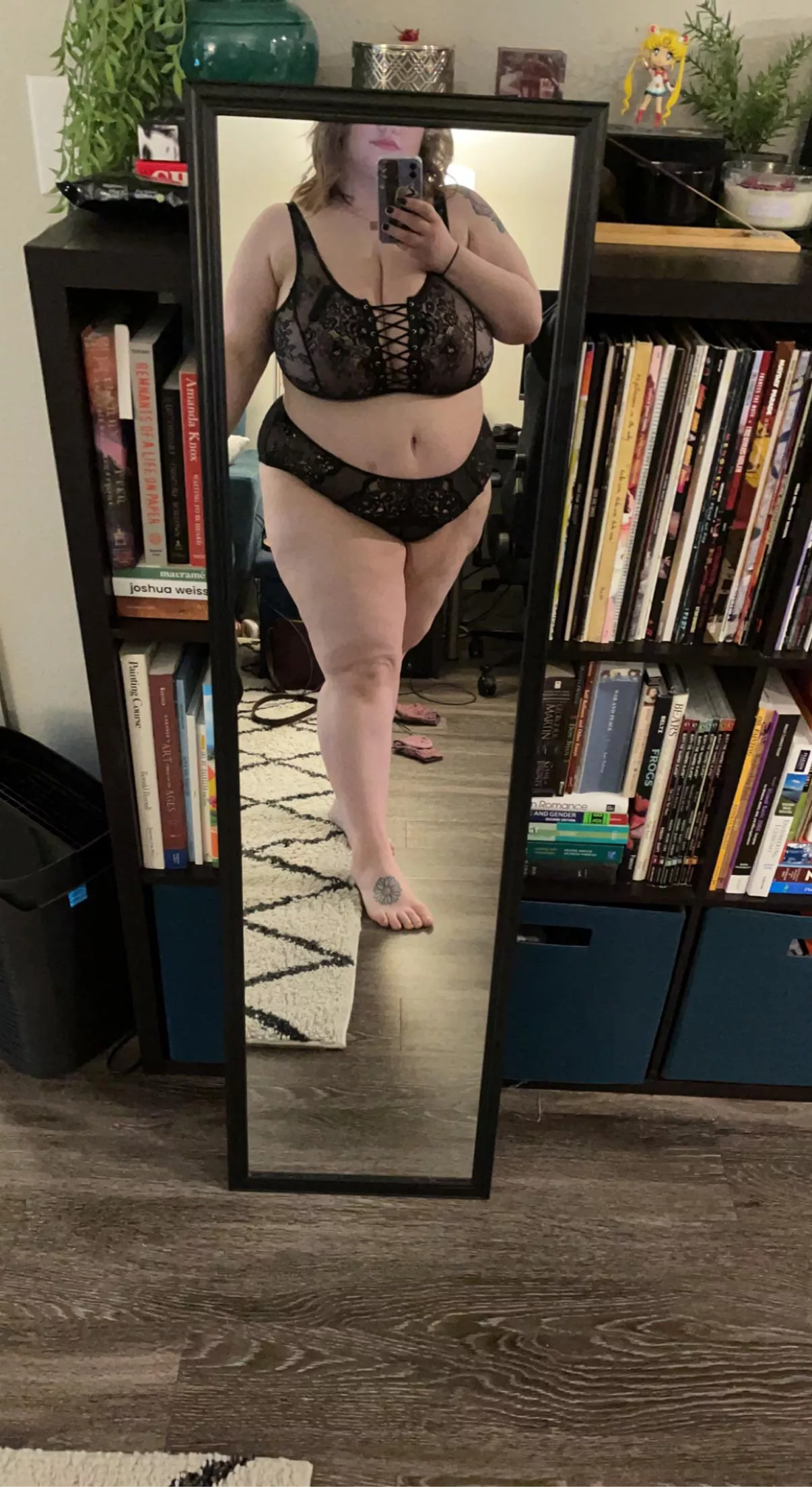 😉🖤 posted by saraafterglow