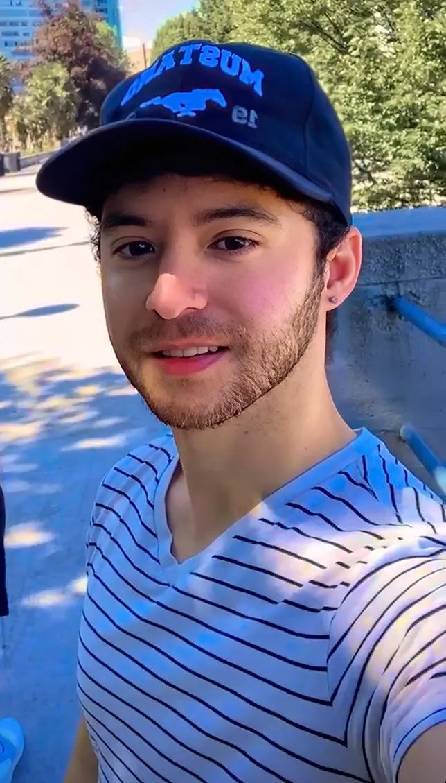 😝 posted by mccola123