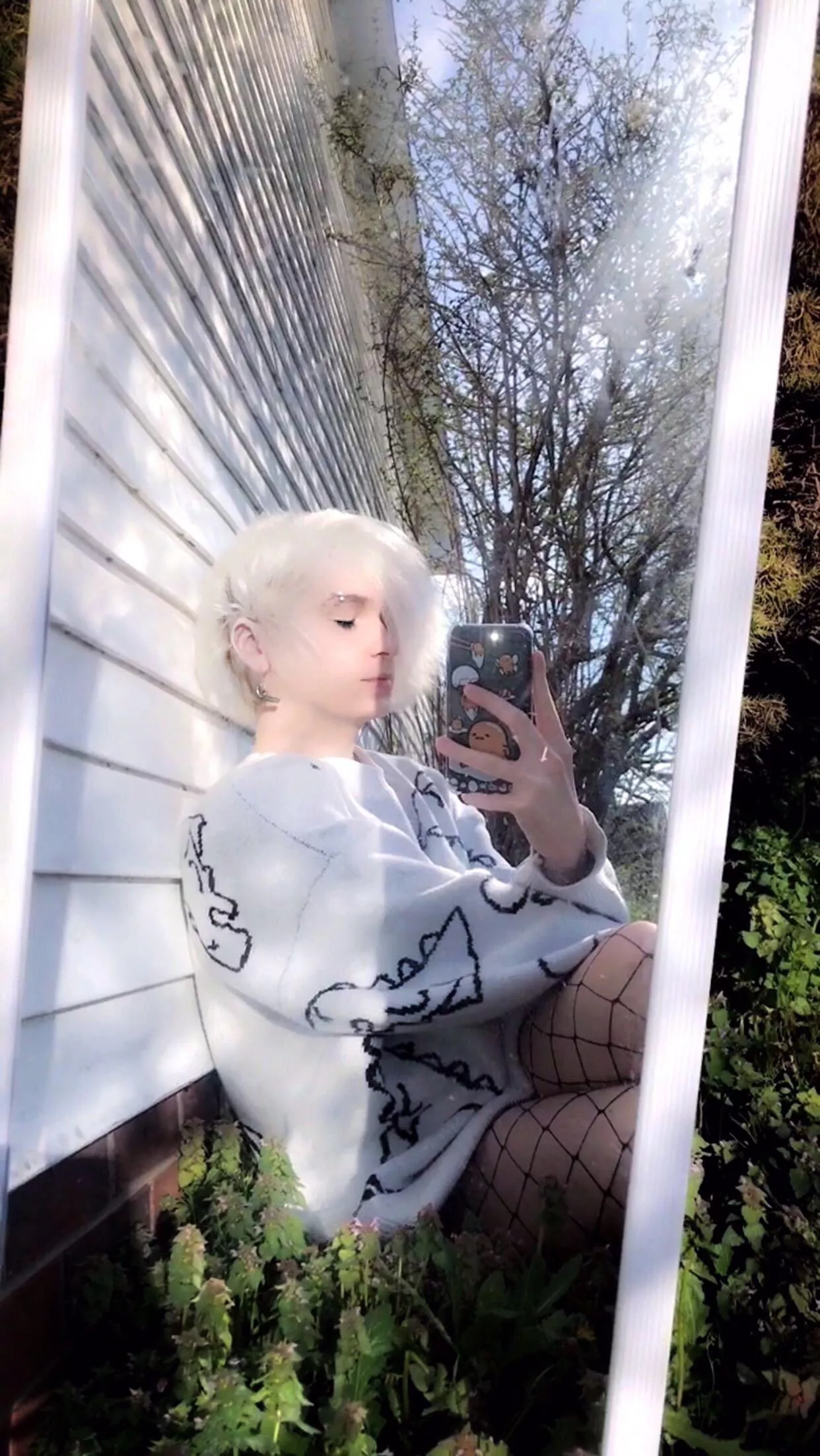 🤍🤍 posted by AnOldHag_