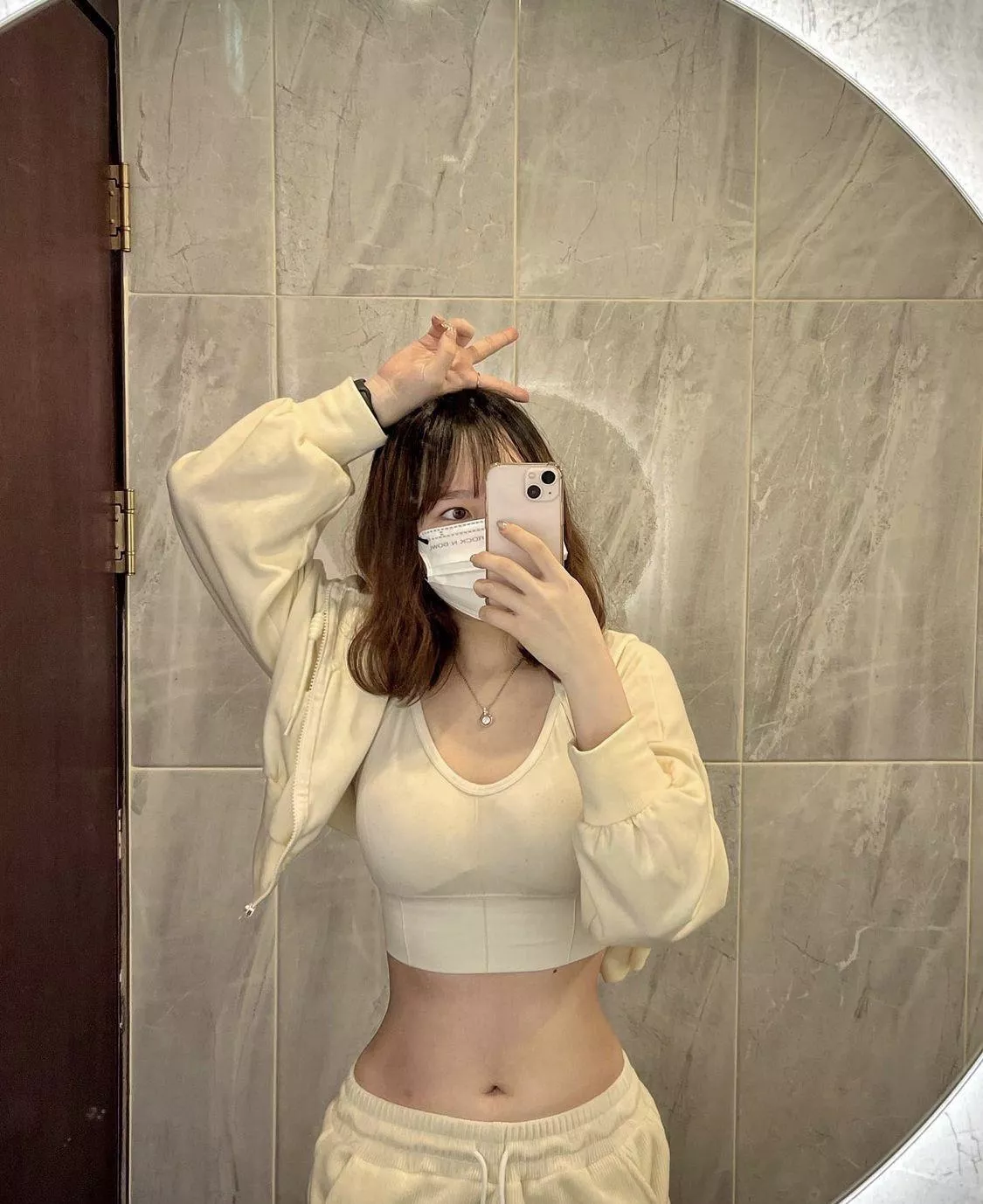 ✌🏻 posted by creammore