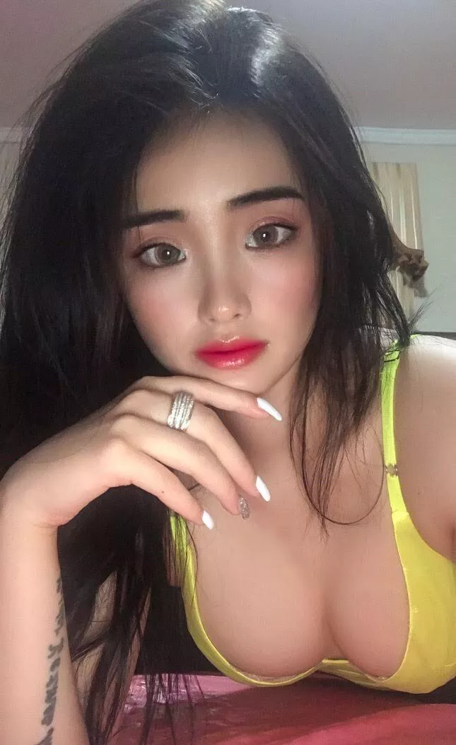 😉 posted by junnykimxxx