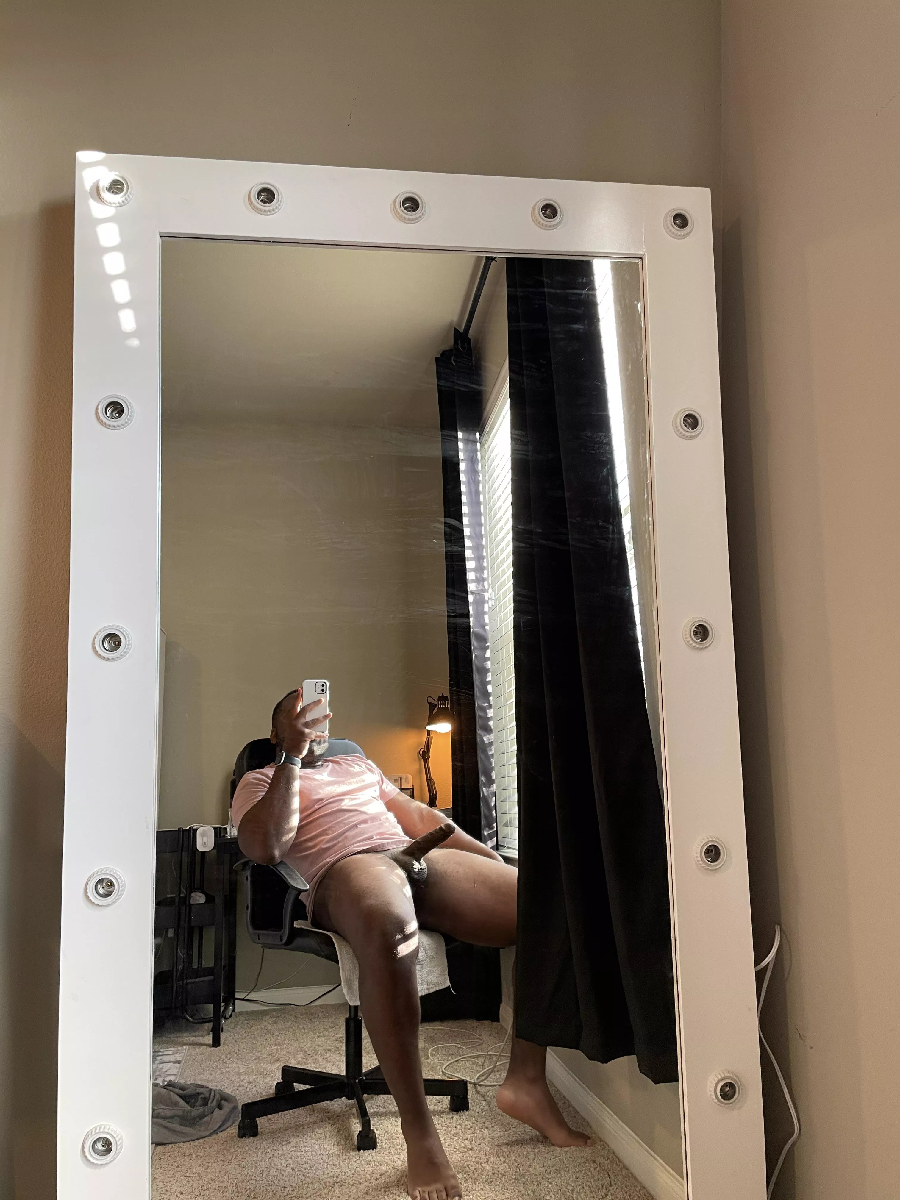 👋🏼 posted by tgreddit12