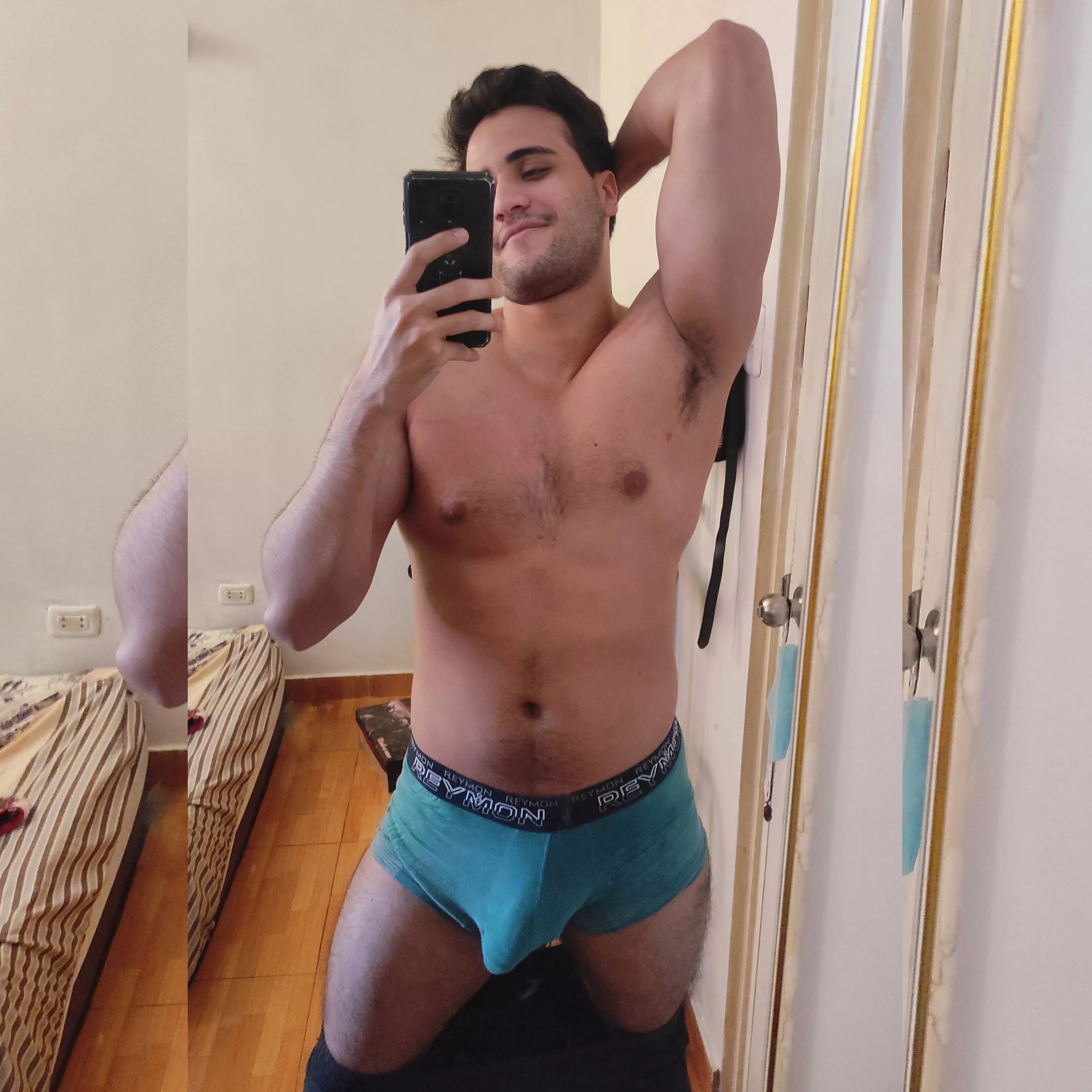 🥵🥵🥵 posted by badboy_walter