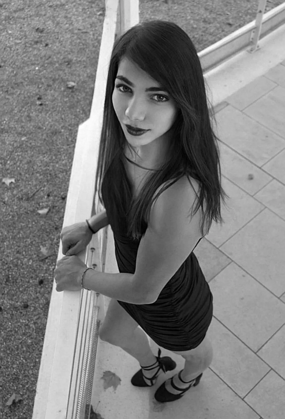 💋 posted by Ok_Seaweed_9106