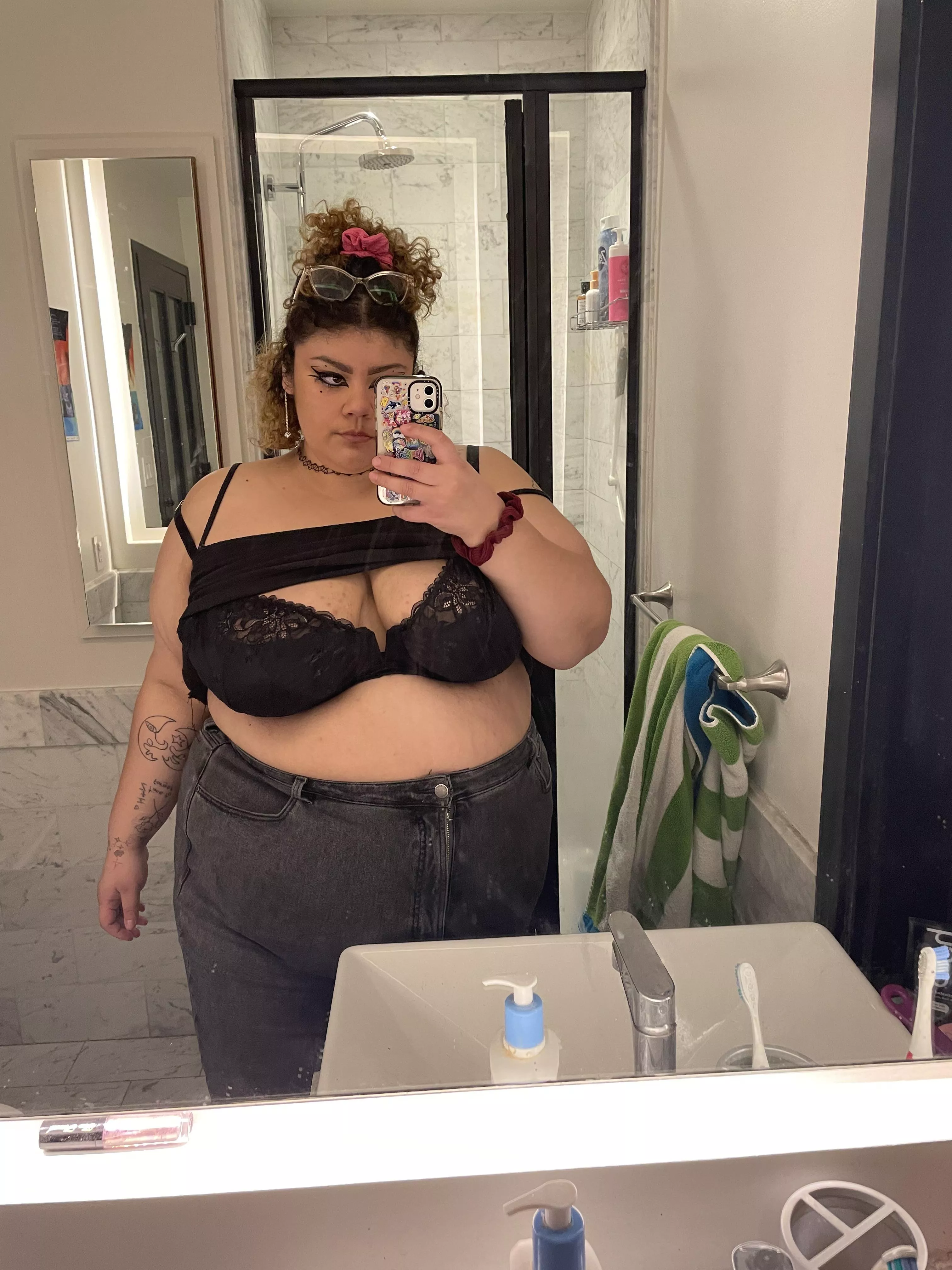 :-) posted by trashghoul1312