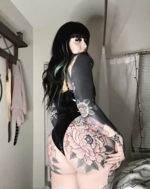 🍑 by Feisty-Hospital5157