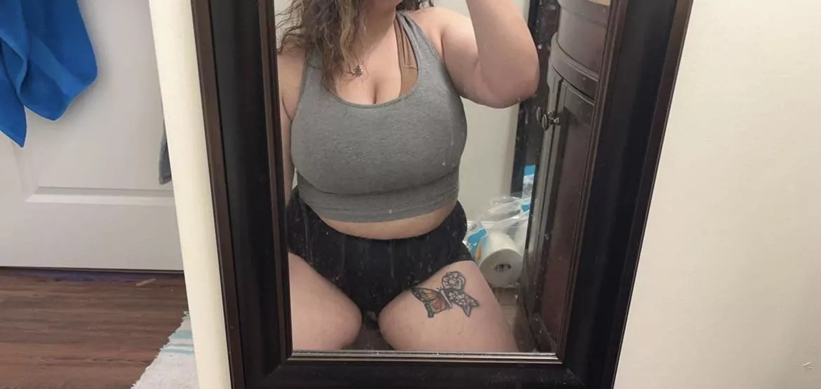 😘 posted by Rehanna03