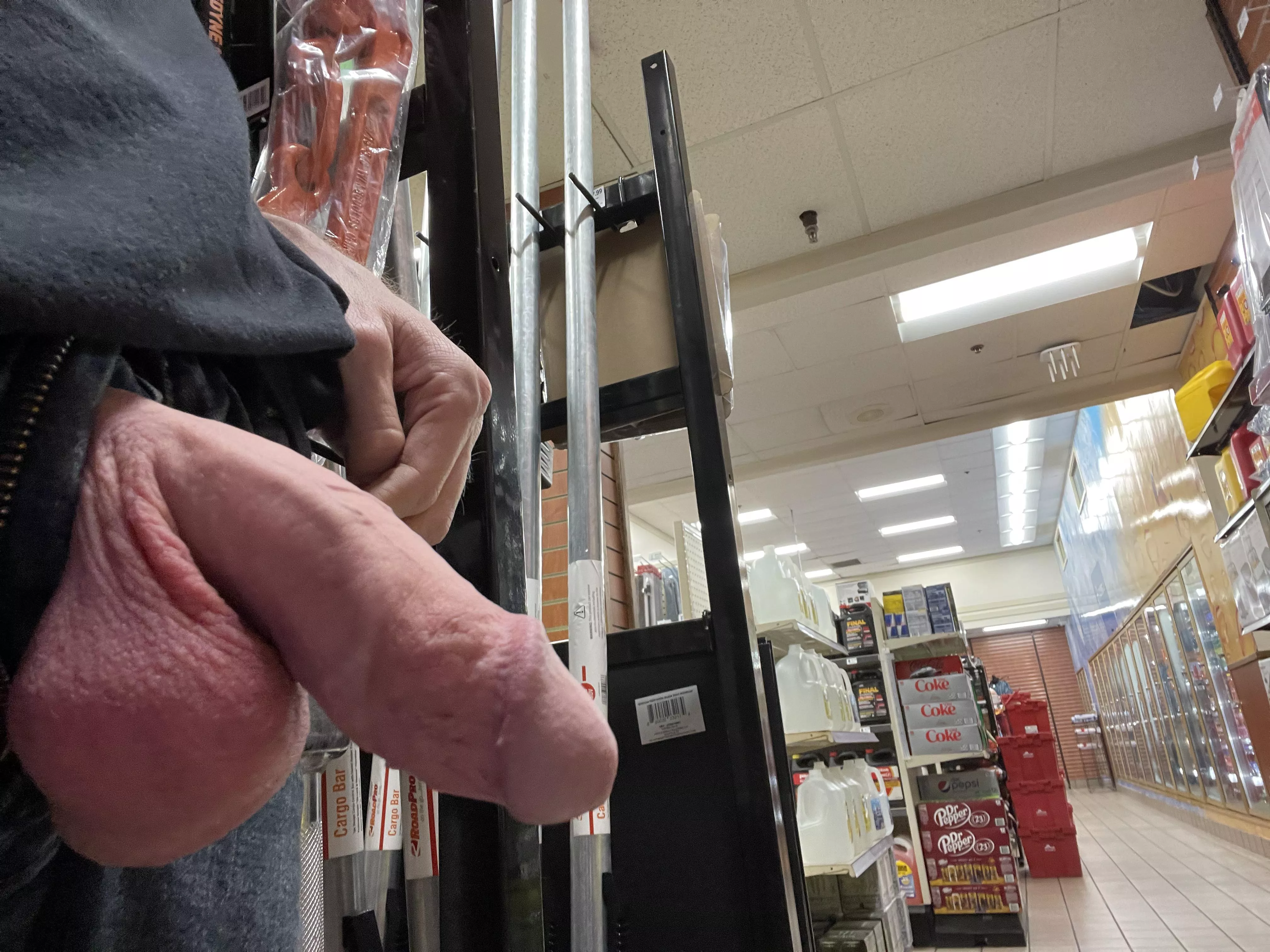 🙃 posted by verywhitemale