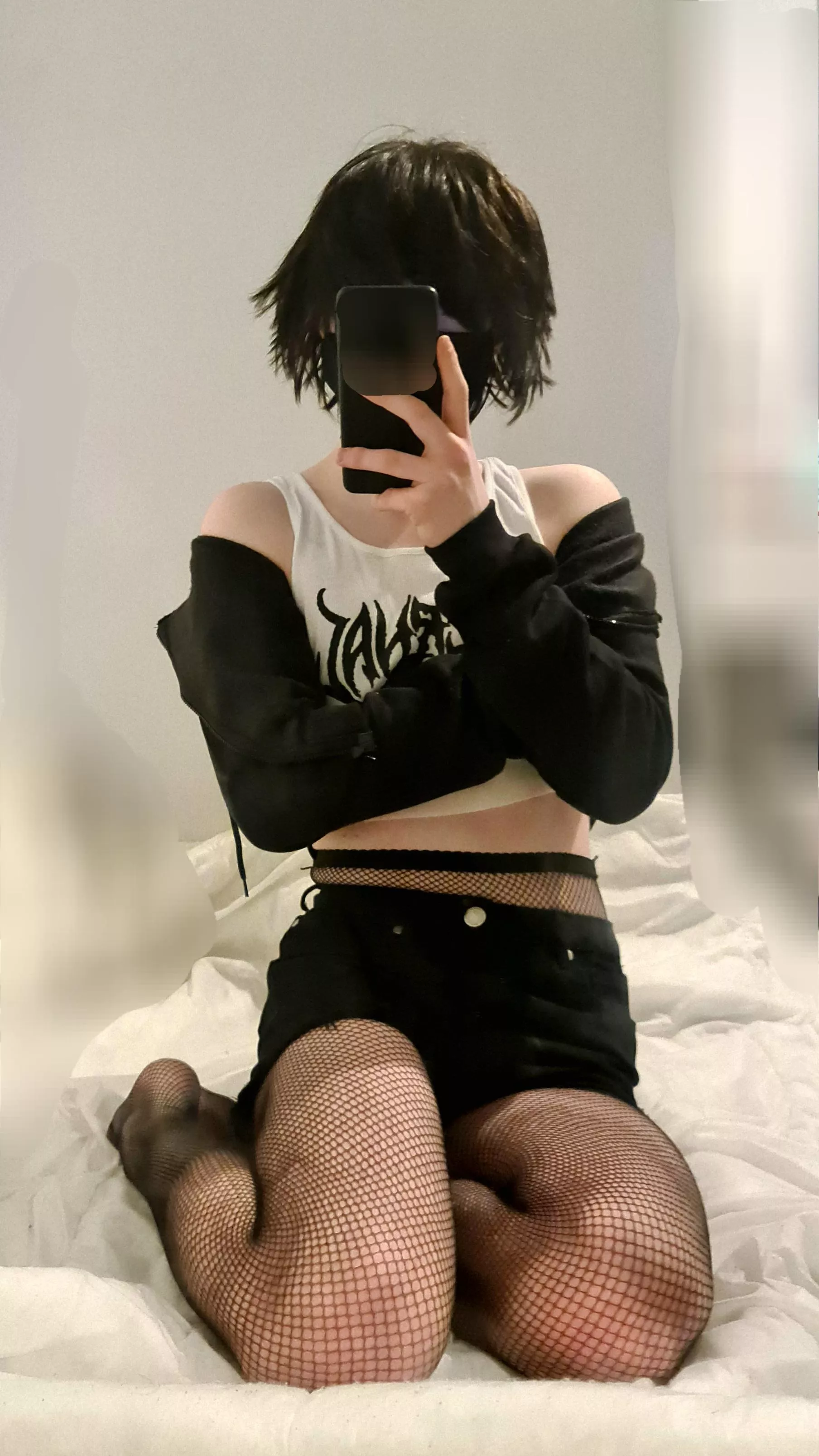 🤍🖤 posted by Zoamzo