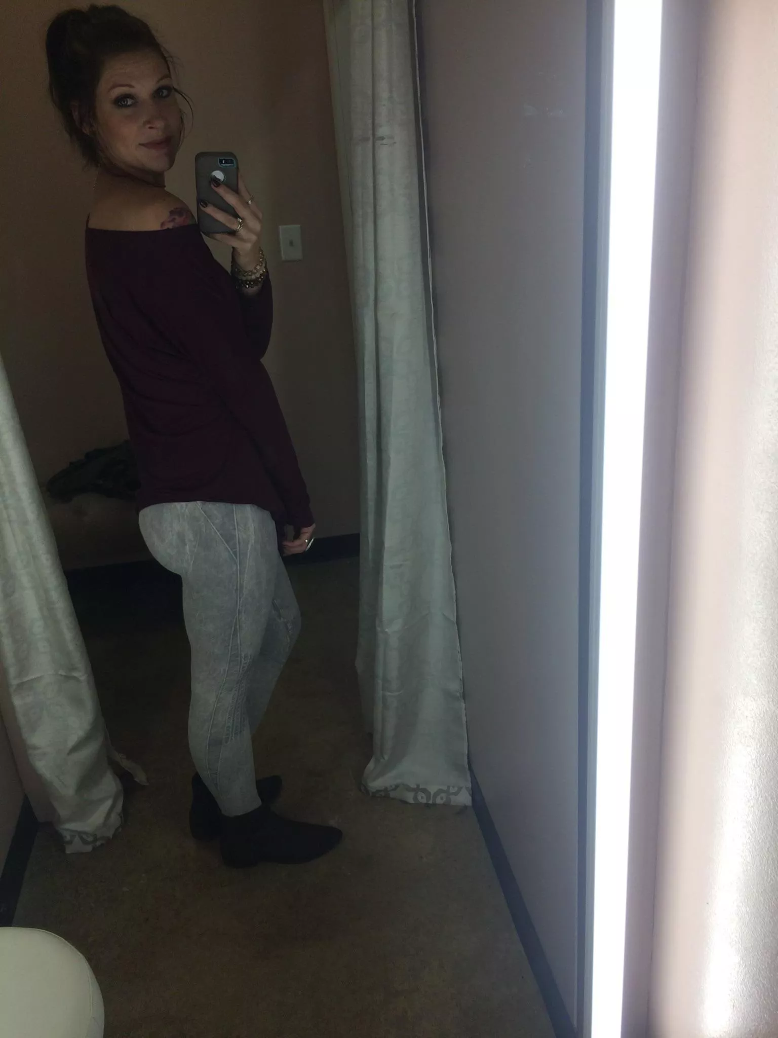 😘 posted by soflofin69