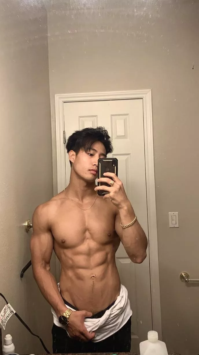 😛😛😛😅 posted by Saekorean98