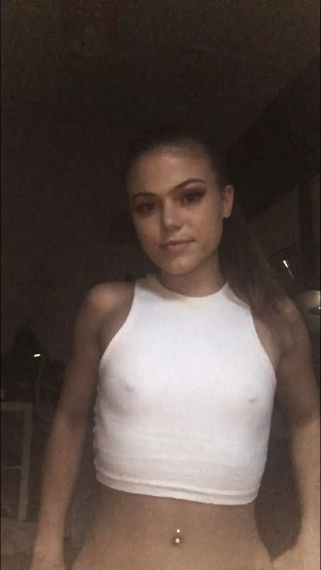 (.)(.) posted by bootiihole