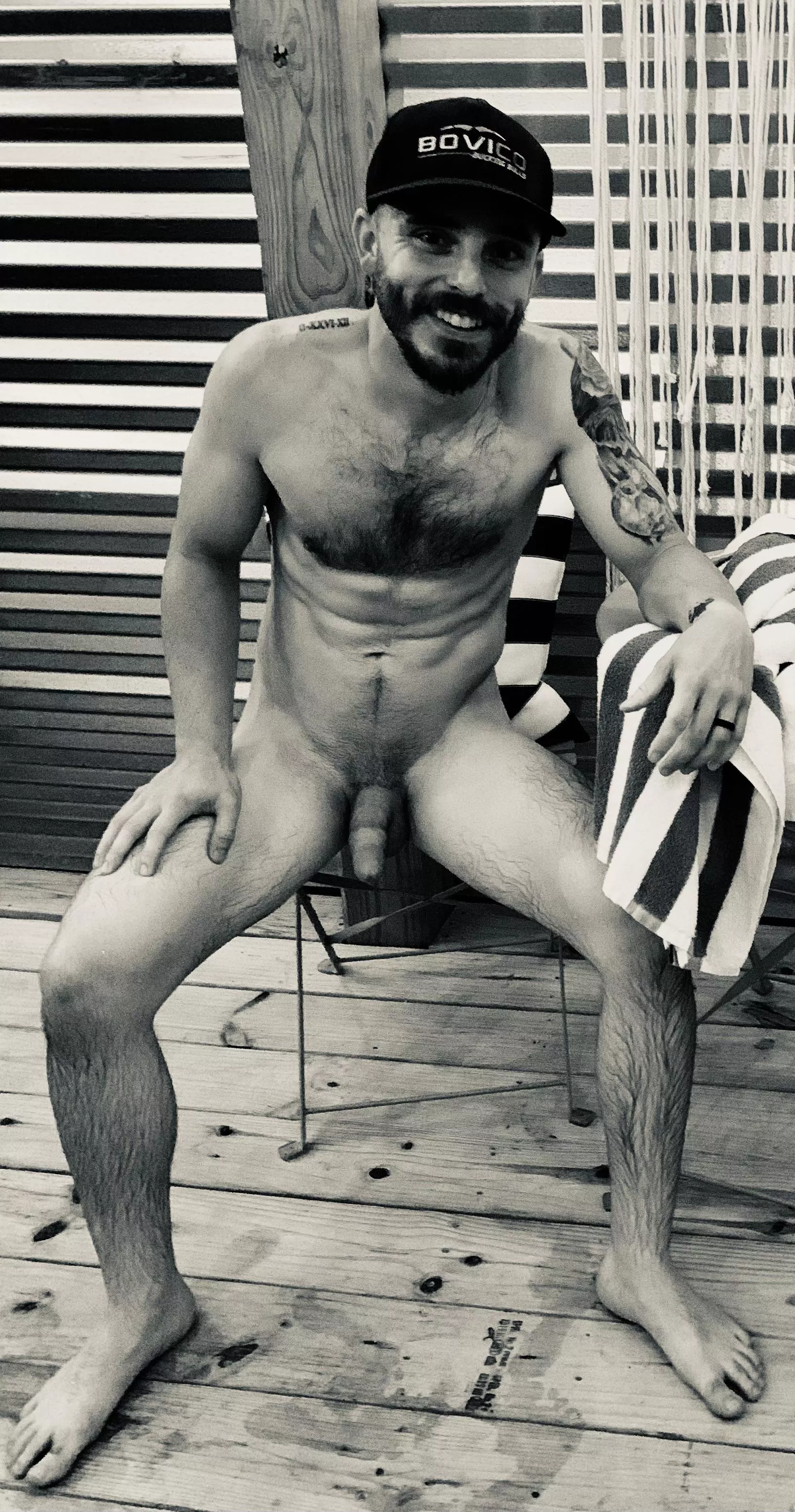 ✌🏼 posted by hornyhashdad