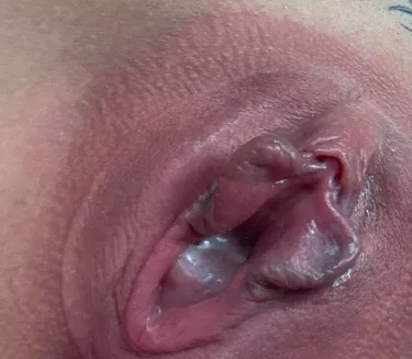 💋💋 posted by Consistent-Dog-9712