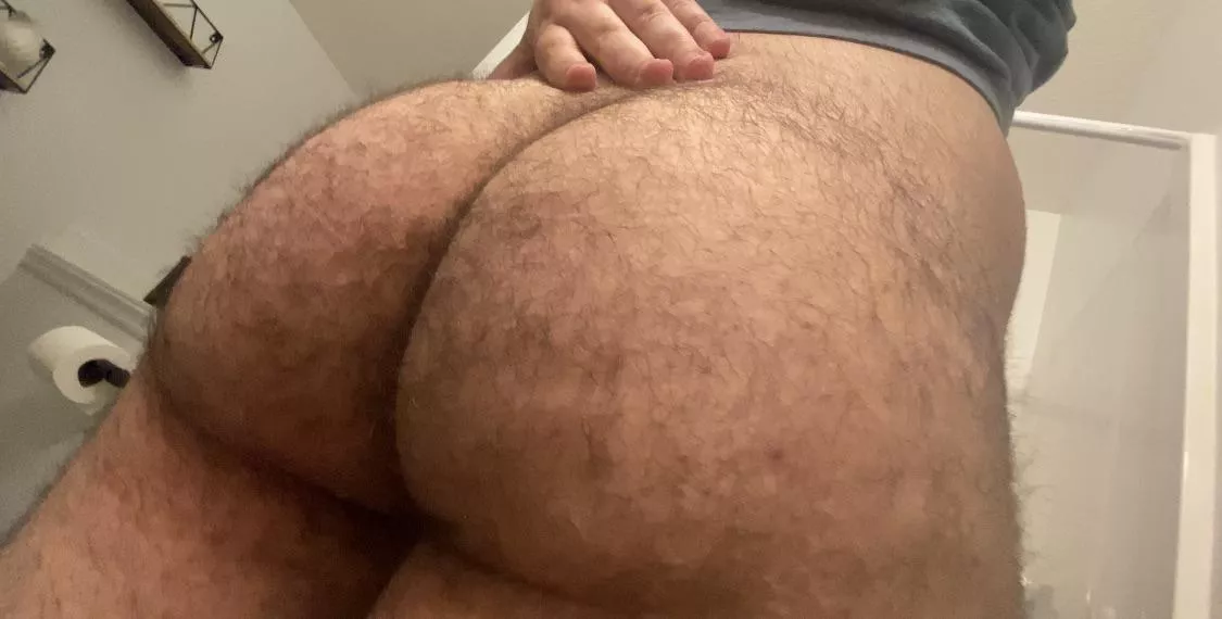 🍑💦 posted by Silly-Performer7834