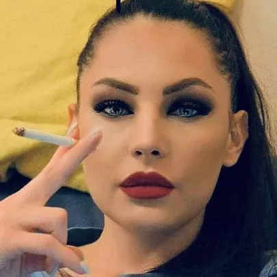 💄 posted by johnavondale