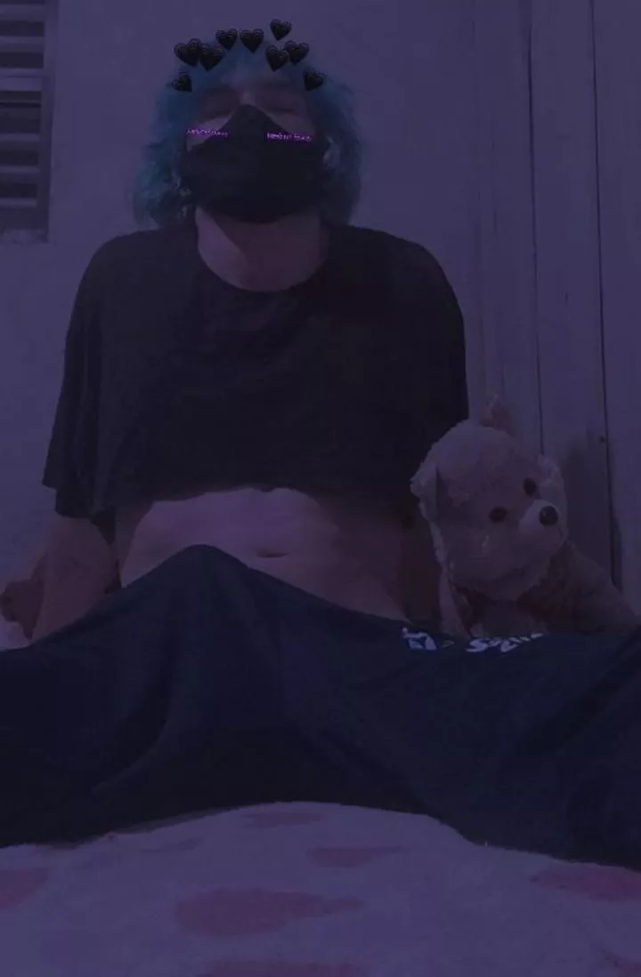 >< posted by Skypurppp