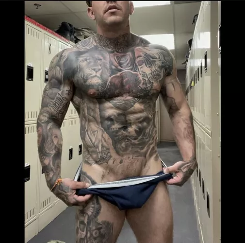 🤘🏼 by Specialist_Throat796