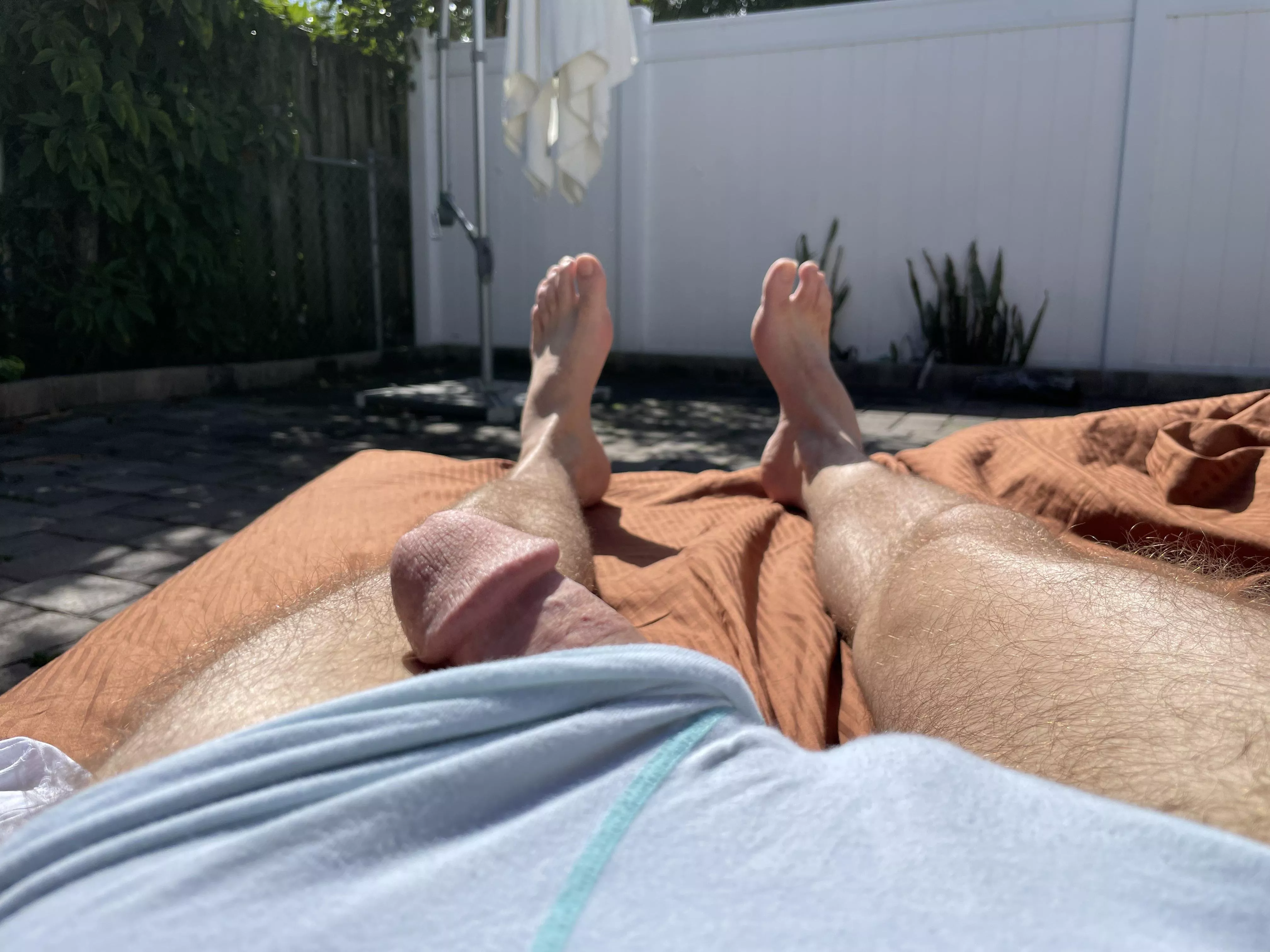 🍆🦶😏 posted by feetking32