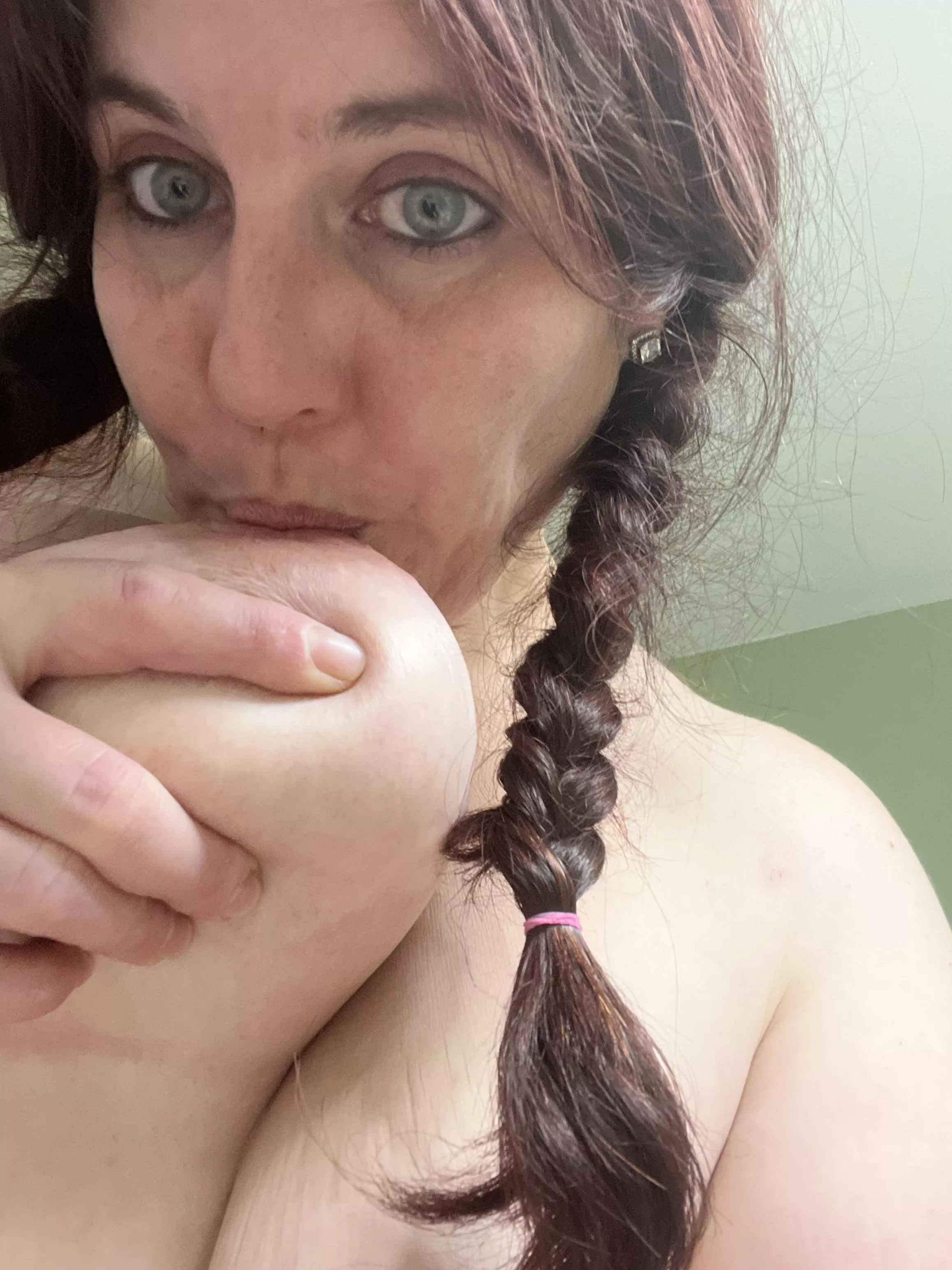 💋💋💋 posted by temptressrain5344