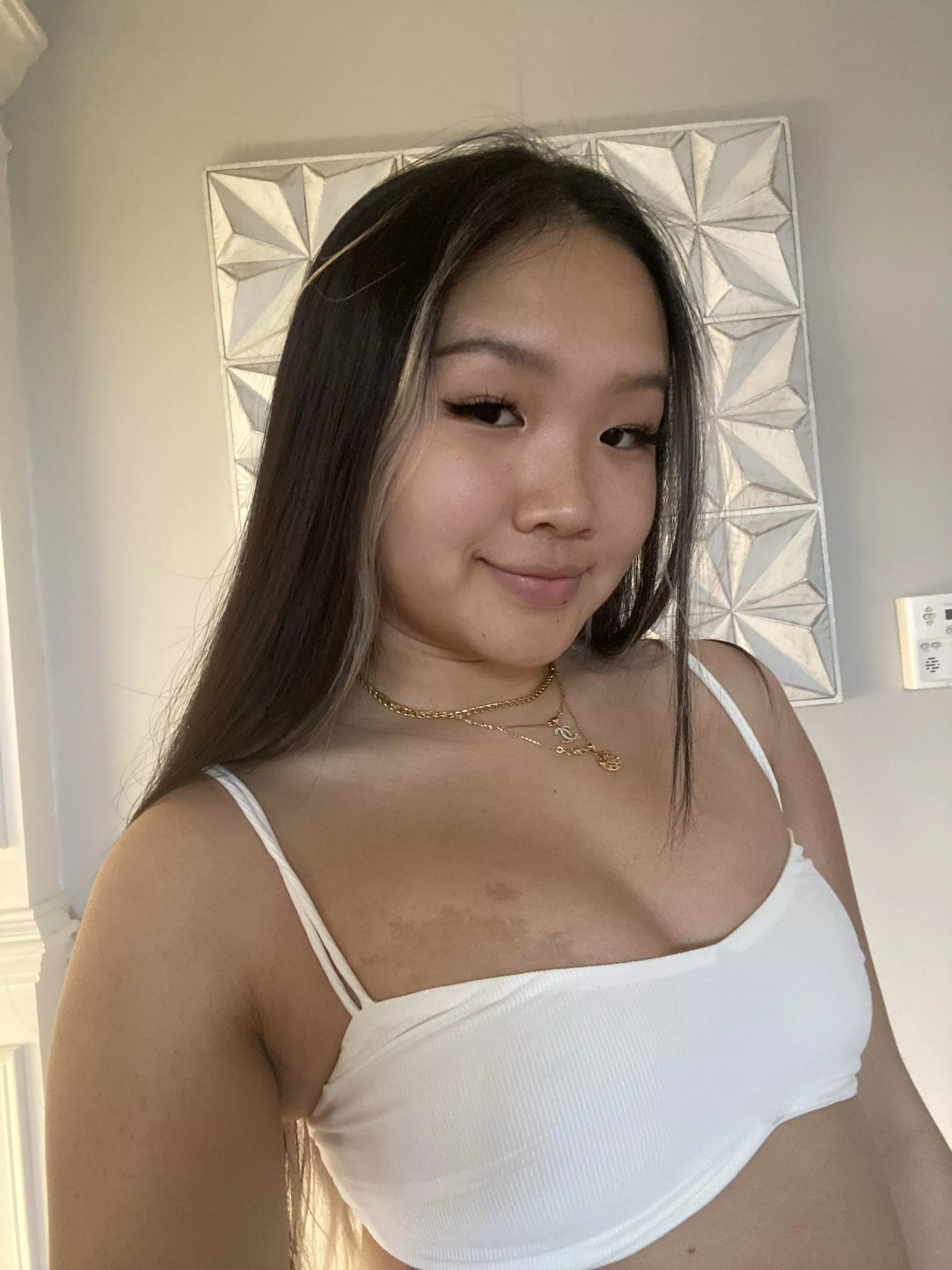 💓 posted by Linhly_Twitch